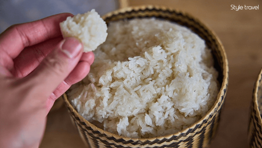 Khao Niew (Sticky Rice)