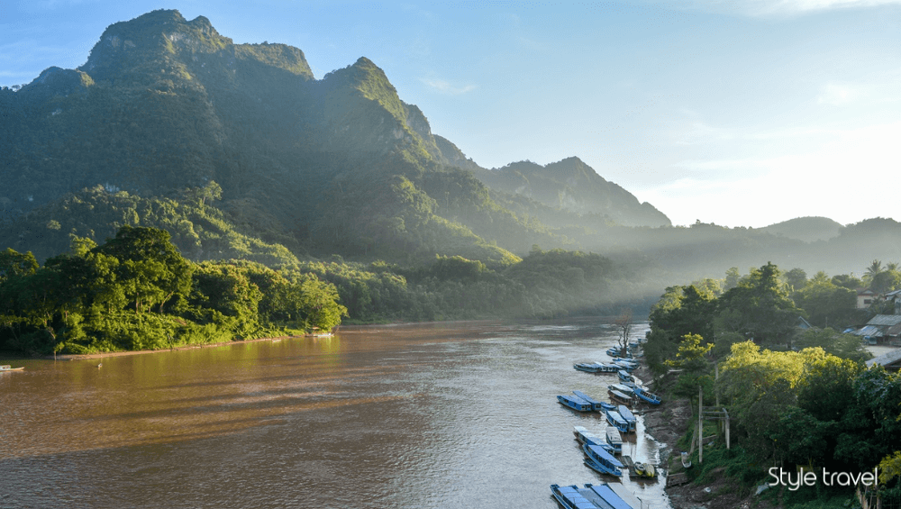 how is the weather in laos